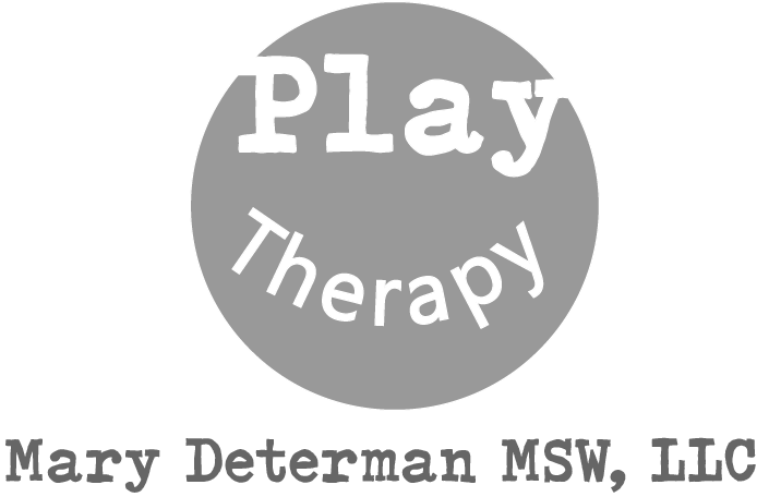 logo for play therapy clinic